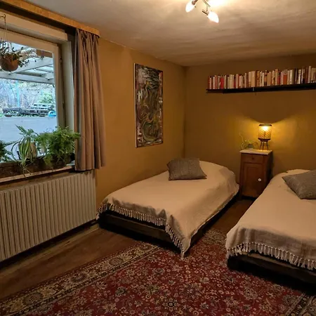 Am Waldrand Apartment